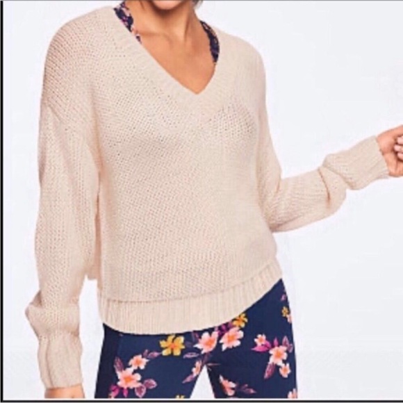 Pink Victoria’s Secret BOYFRIEND V-NECK SWEATER - Picture 1 of 4